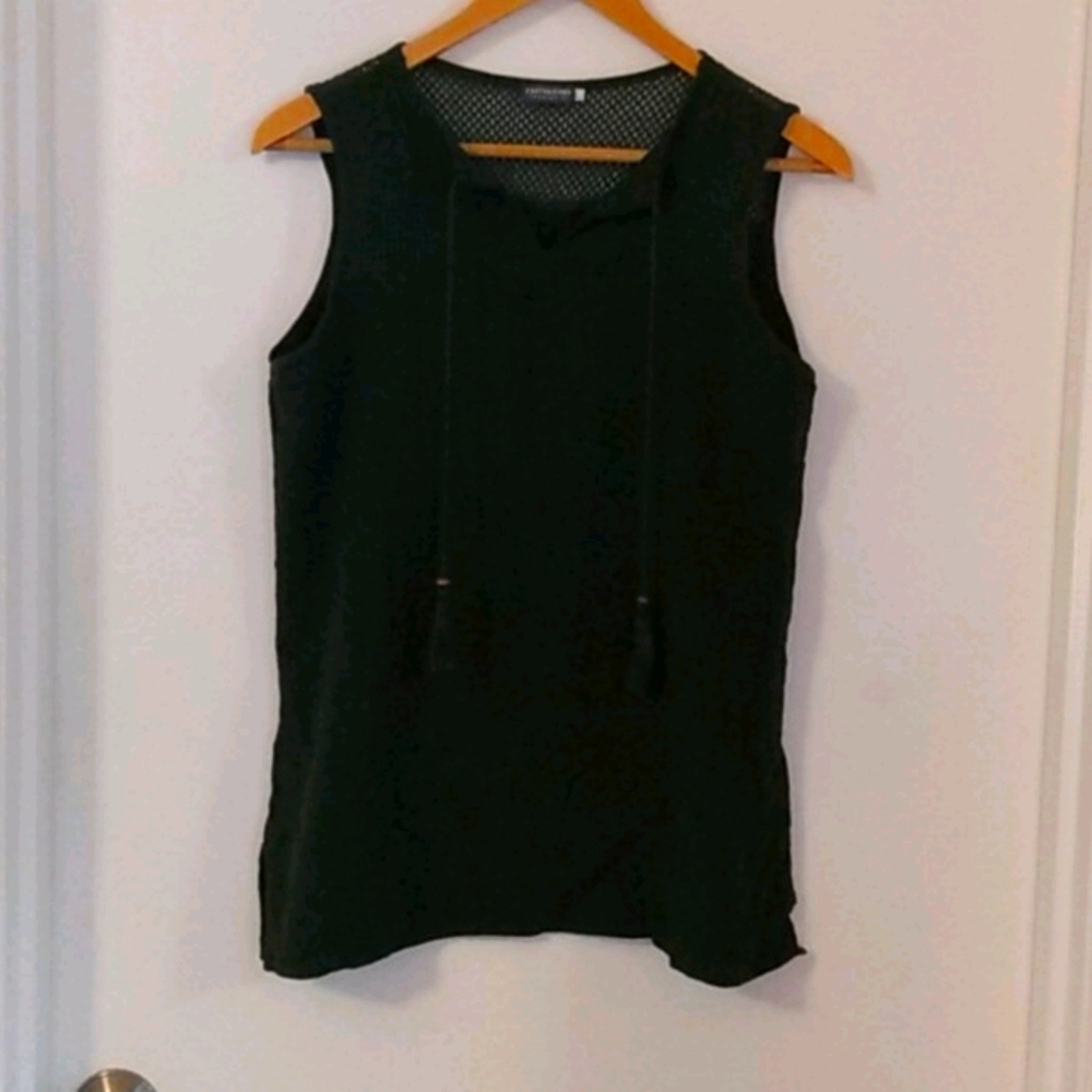 Dark forest green detail top